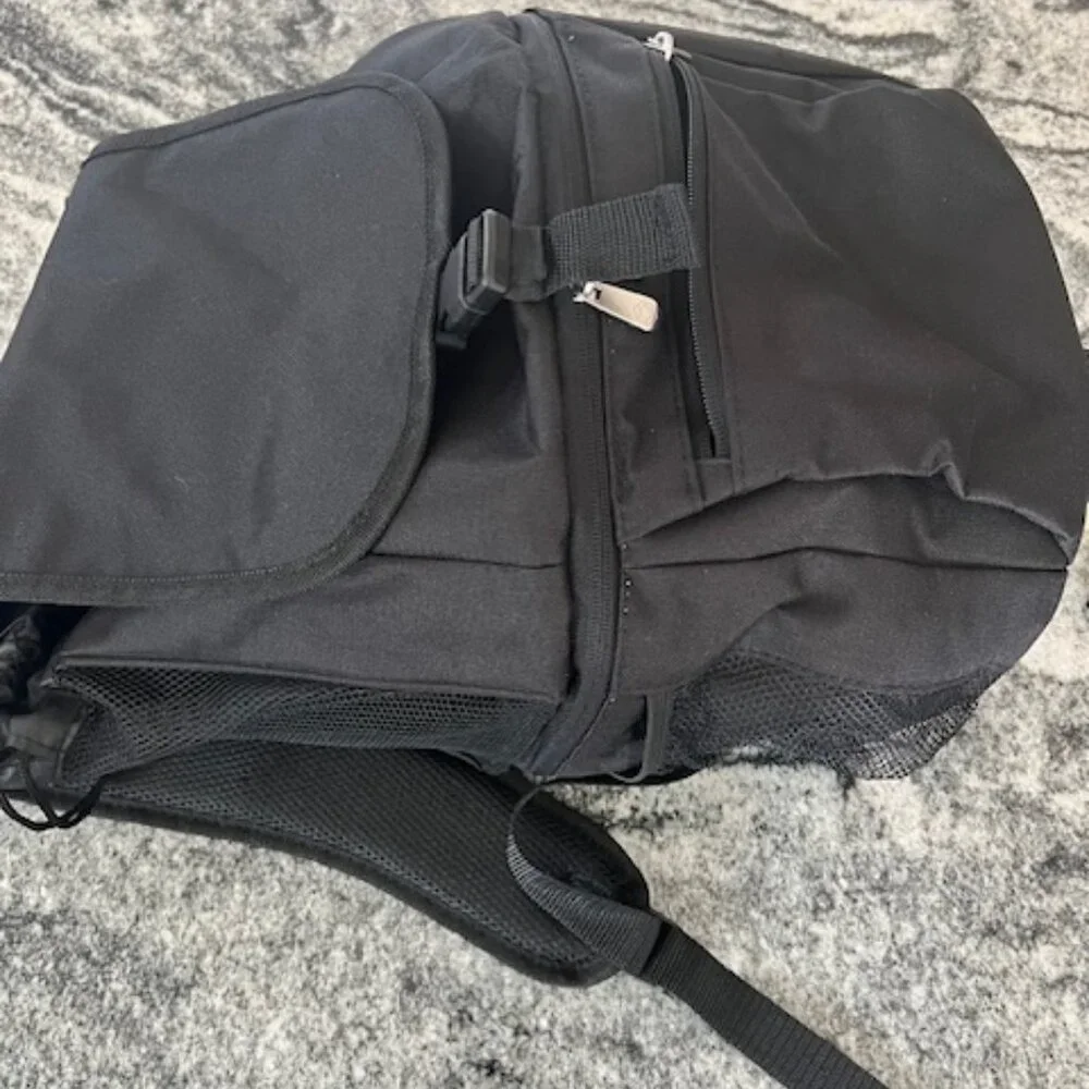 Oniva branded backpack insulated cooler‎ backpack Picnic, beach, travel hiking,